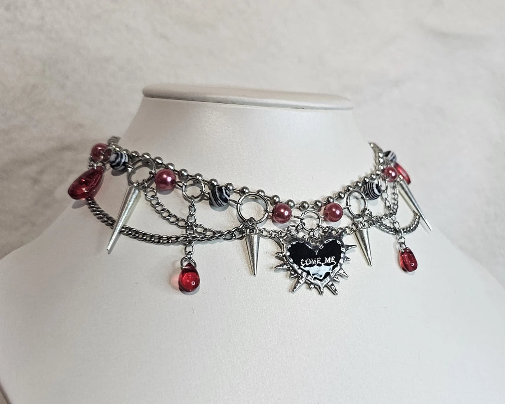 The "Yandere" Necklace