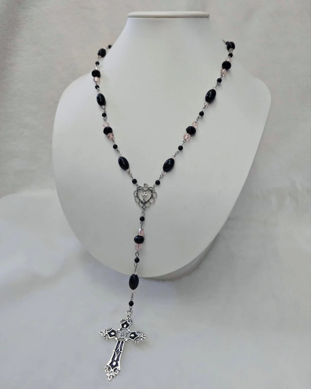 The "Paramour" Mini Rosary