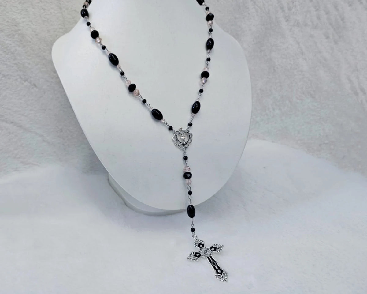 The "Paramour" Mini Rosary