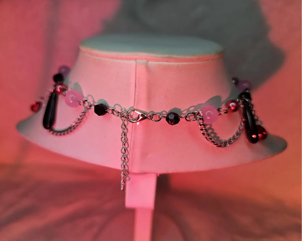 The "Entrapped" Necklace