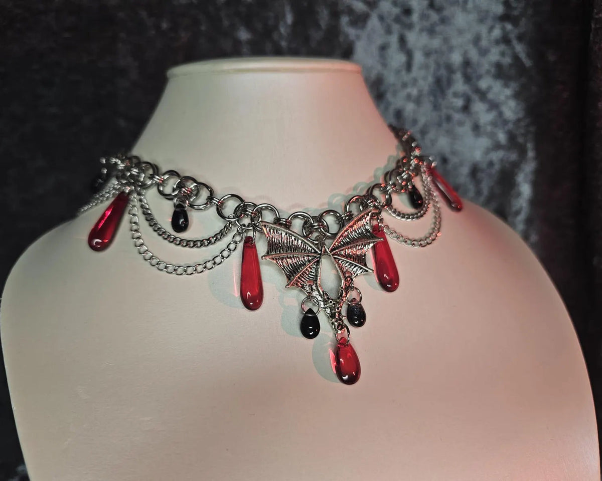 The "Drawn Fangs" Necklace
