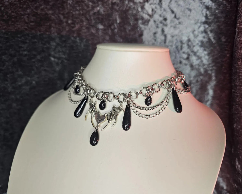 The "Forsaken Claws" Necklace