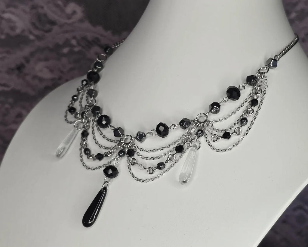 The "Obsidia" Necklace